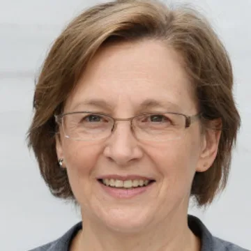 Rebecca Sutton author photo